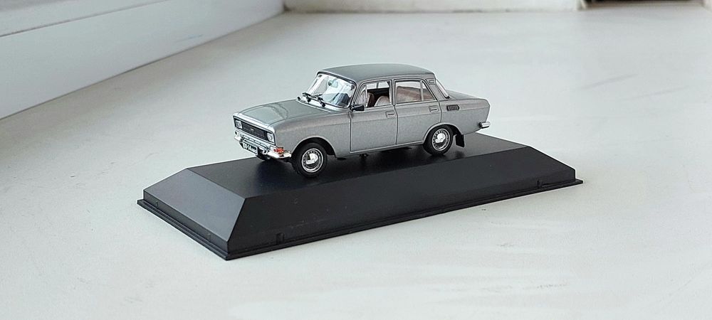 Модели москвичей1:43,ручная работа