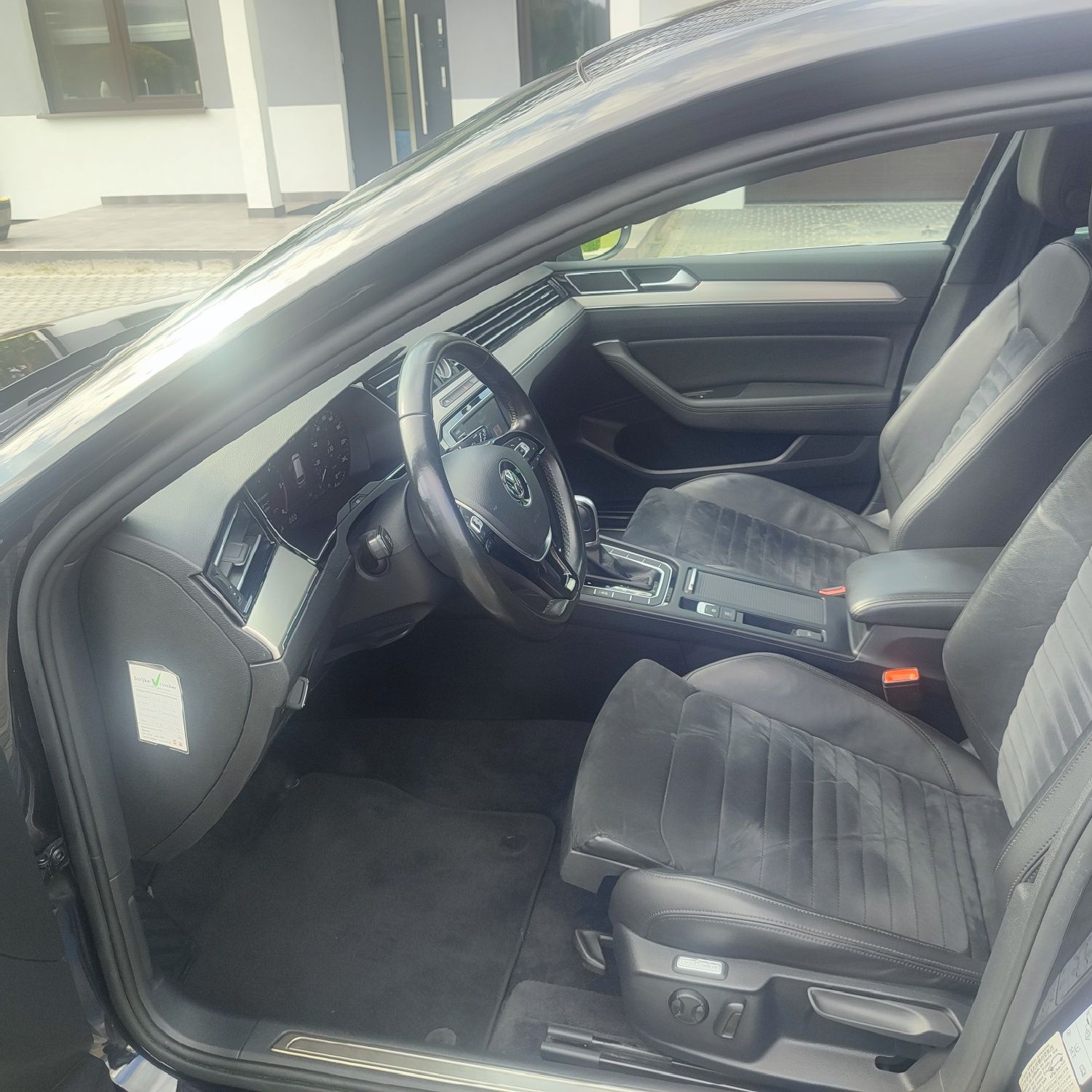 VW PASSAT 2,0 TDI DSG Virtual cocpit kombi