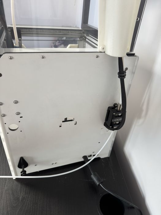Drukarka3d Ultimaker2-1.7 filament_zamknieta komora