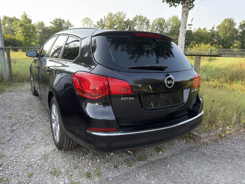 Opel Astra Najbogatsza Wersja! Mały przebieg!