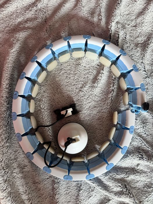 Hula hop z obciążnikiem obciążeniem i wypustkami