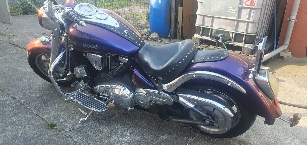 Kawasaki VULCAN VN2000 z przyczepą