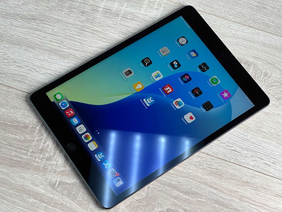 Apple iPad 9 2023 10.2 дюйми Wi-Fi+LTE 64GB Space Gray A2603 ІДЕАЛ