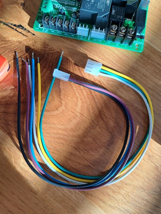 Sterownik bramy przesuwnej dwa piloty 433 MHz centrala