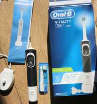 Oral-B, Vitality 100 CrossAction, szczoteczka elektryczna, czarna