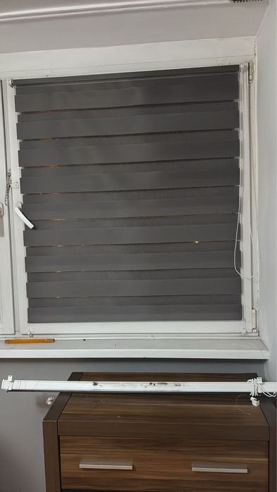 Dwie rolety szare dzien/noc