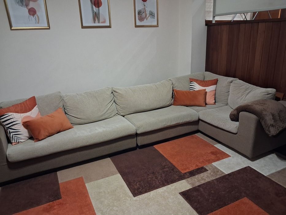 Sofá beje em bom estado