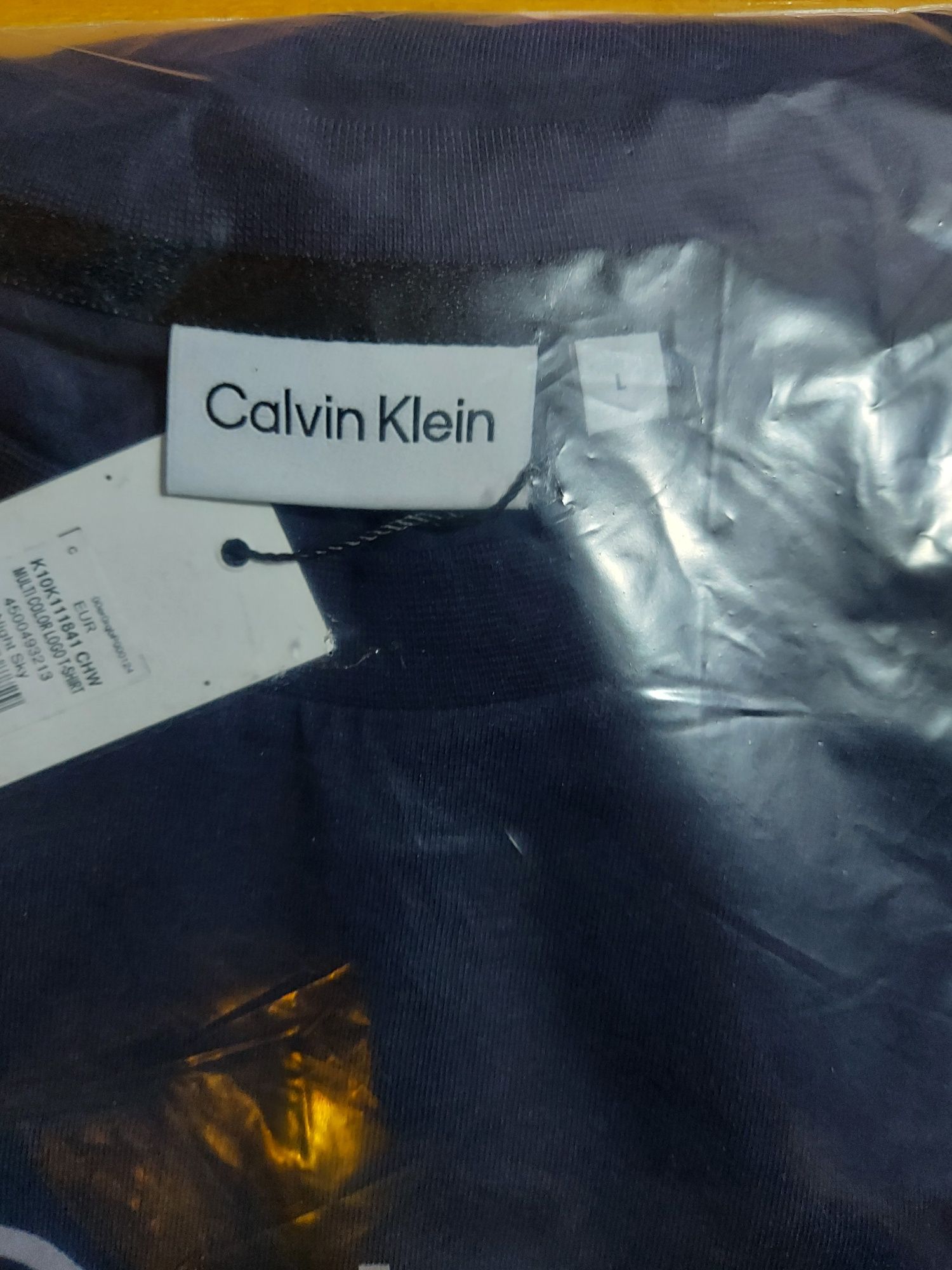 T-shirt Calvin Klein rozmiar L