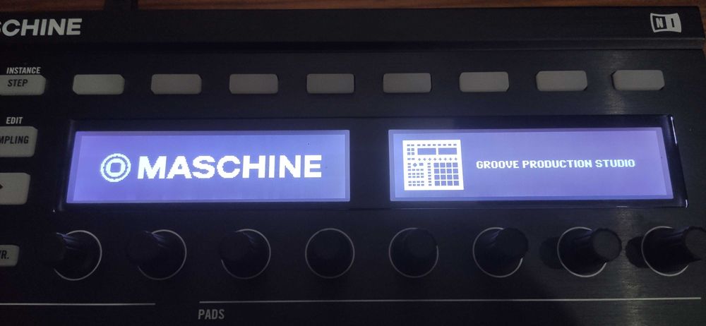 Native Instruments Maschine MKII