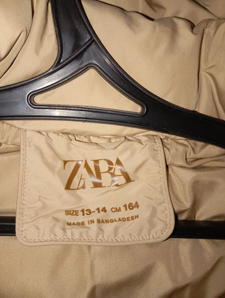 зимова куртка з капюшоном Zara p. 164