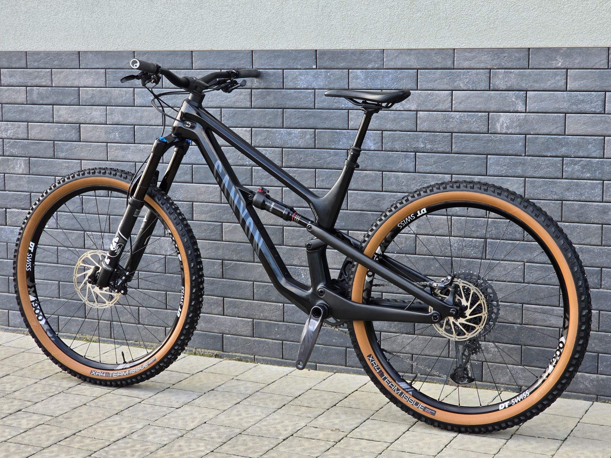 Карбоновий двухпідвіс Canyon Spectral CF 2022