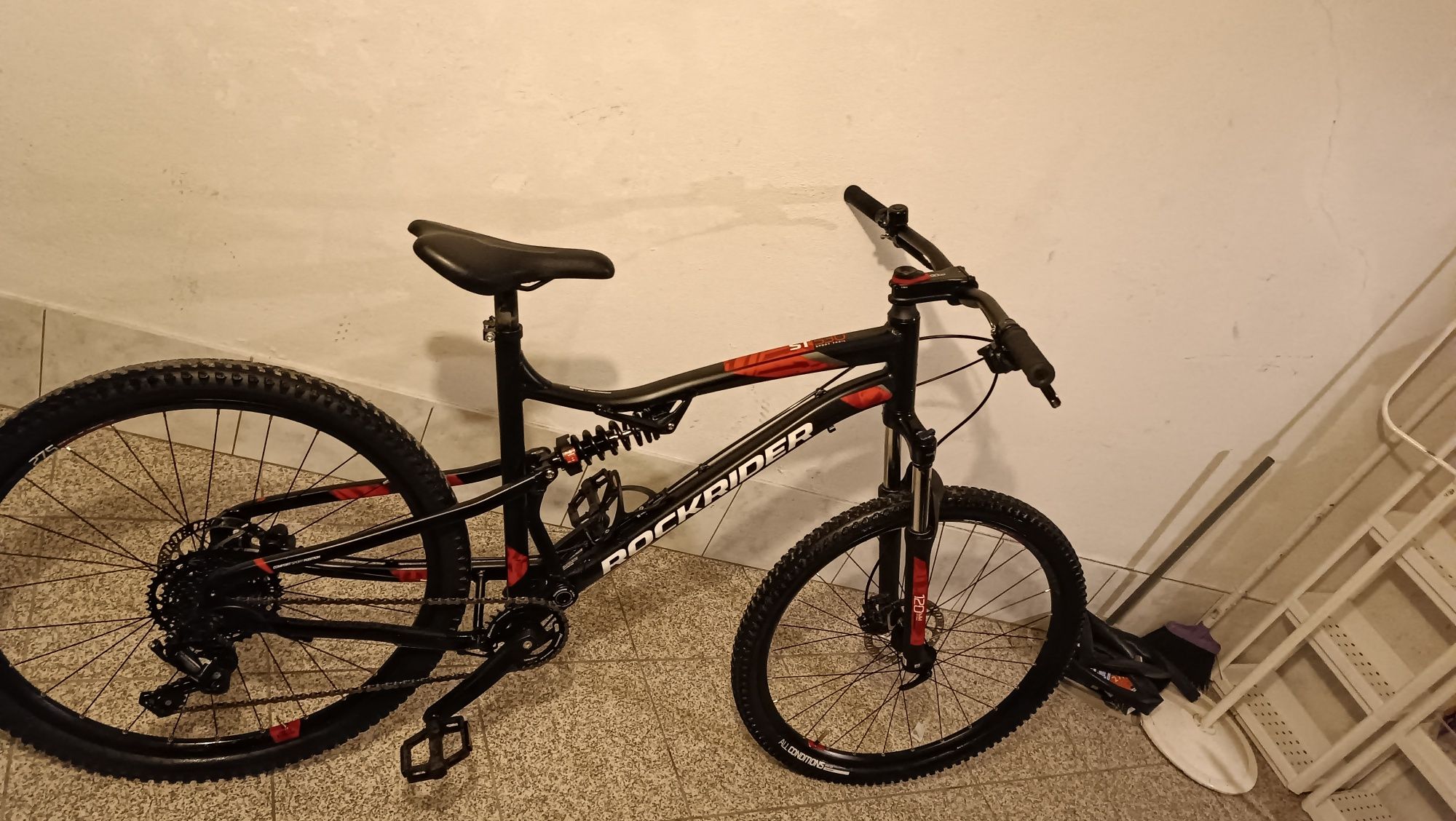 St530s nova BTT bike em ótimo estado