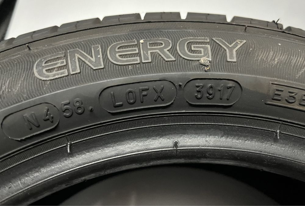 Vendo pneu Michelin 165/60 R14 75T