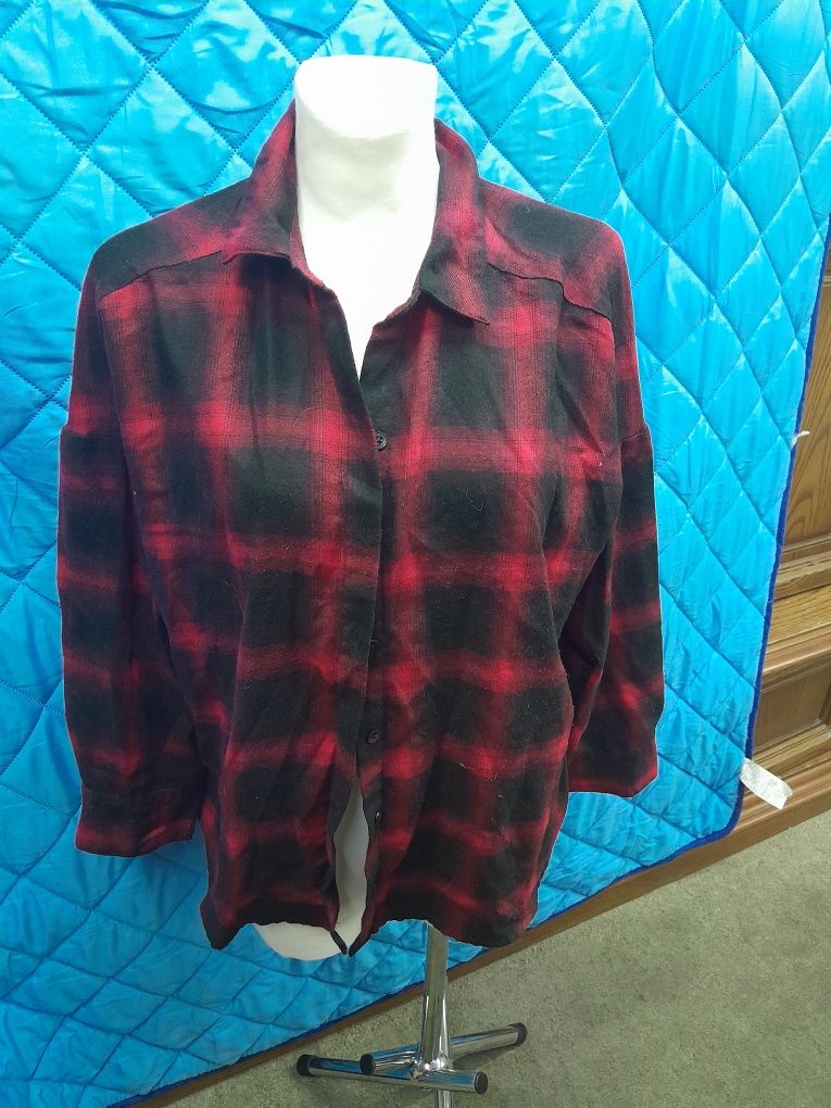 Czarna koszula w kratę oversize  40 l