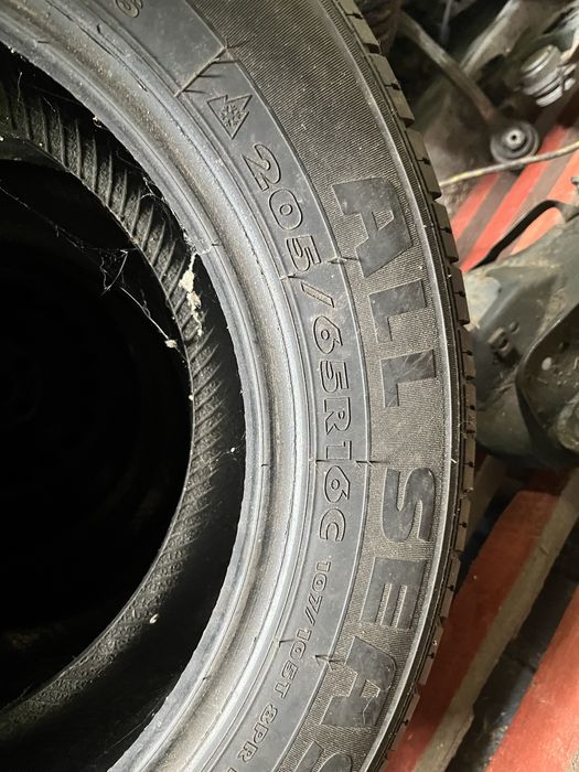 Sprzedam opony całoroczne do busa 206/65/16c