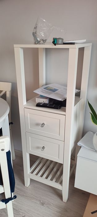 Półsłupek/ słupek do łazienki, sypialni, regał