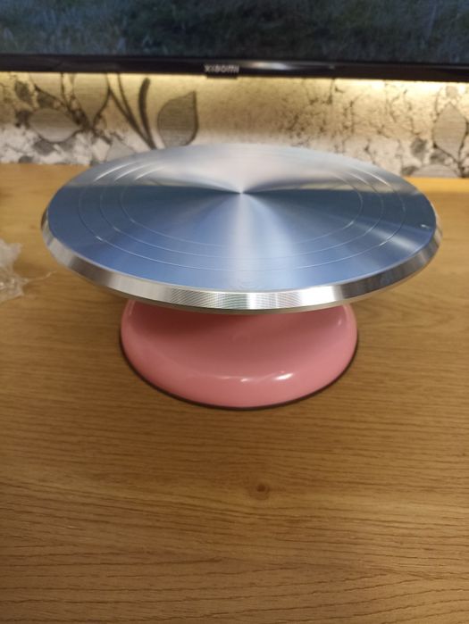 Столик для торта