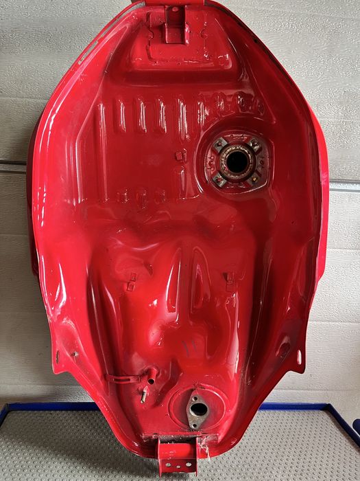 Zbiornik paliwa bak  honda vfr 750  rc 36