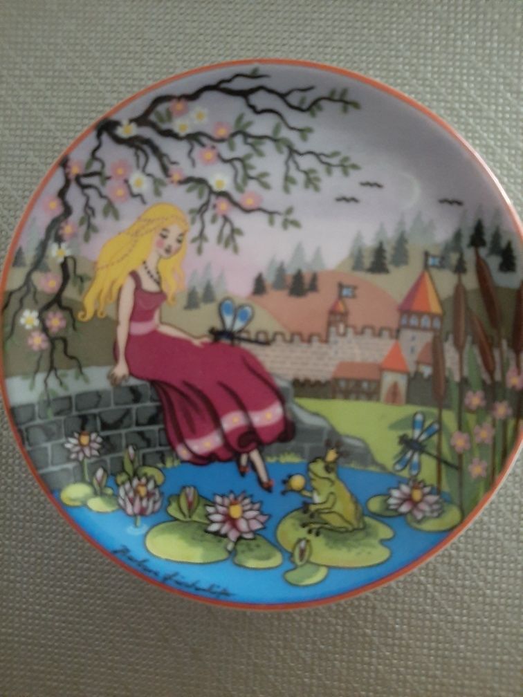 Prato A Princesa e o sapo em Porcelana