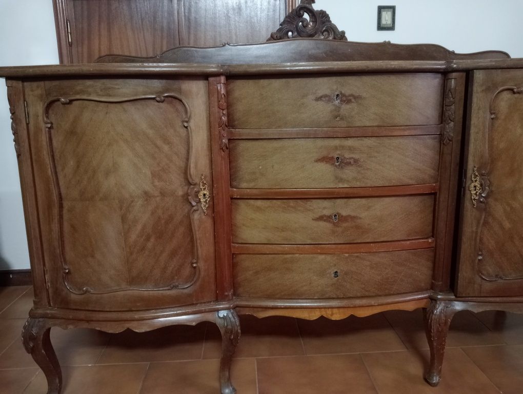 Móvel vintage para restauro