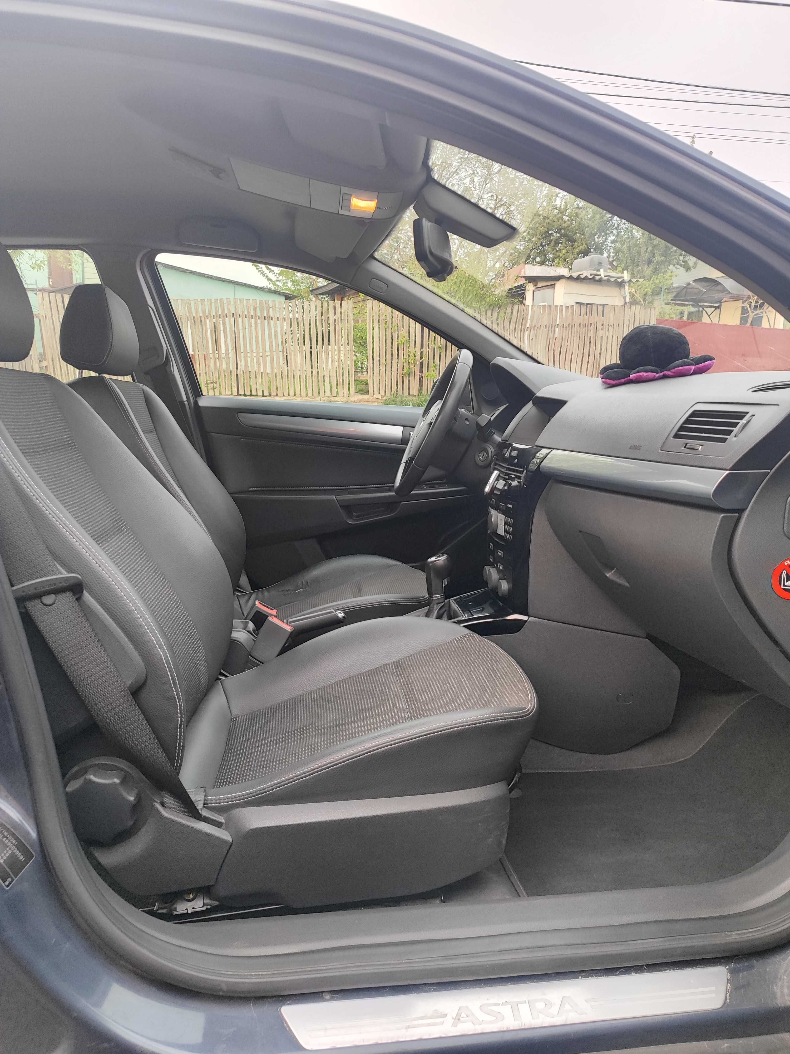 Продам авто Opel Astra H 2009року