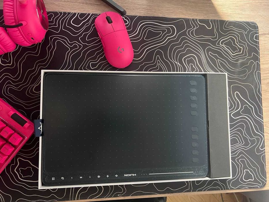 Huion HS611 космічно-синього кольору