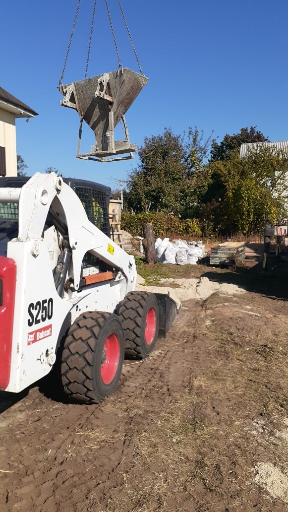 Послуги Bobcat,бобкат,бобкет,гідромолот,вилочний погрузчик,маніпулятор