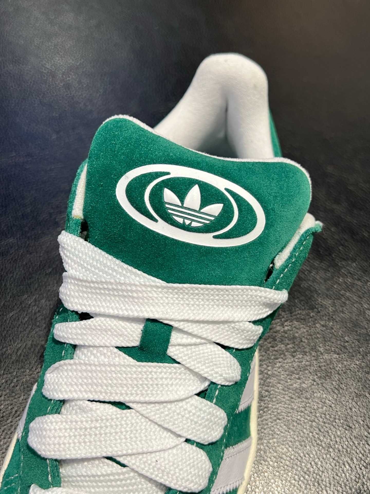Adidas Buty damskie nowe z metką zielone trampki R.40