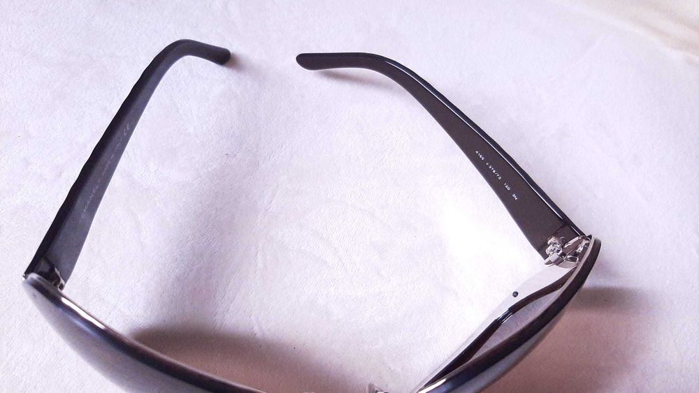 Óculos de sol castanhos - Chanel