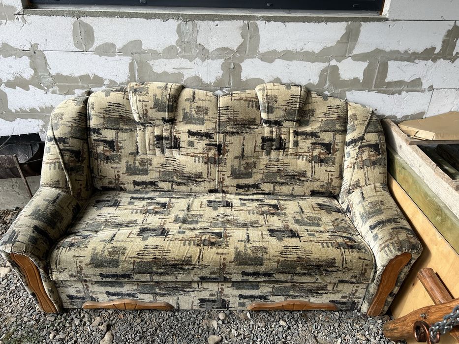 Продам диван в хорошому стані