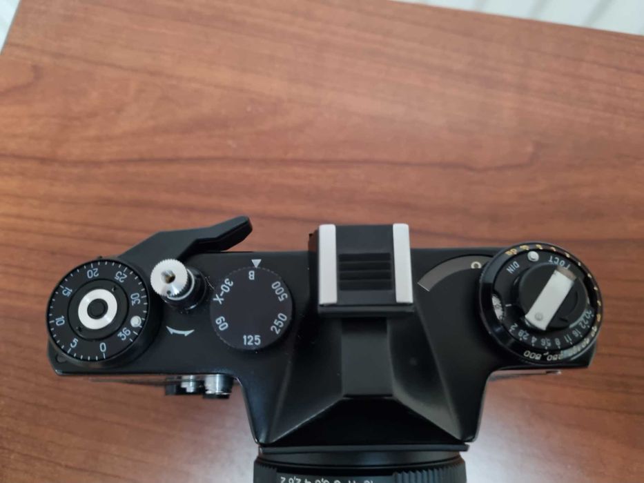 Zenit ET  fabrycznie nowy  aparat analogowy plus etui