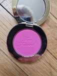 Róż Too Faced Cloud Brush Blush, kolor Super Candy Clouds