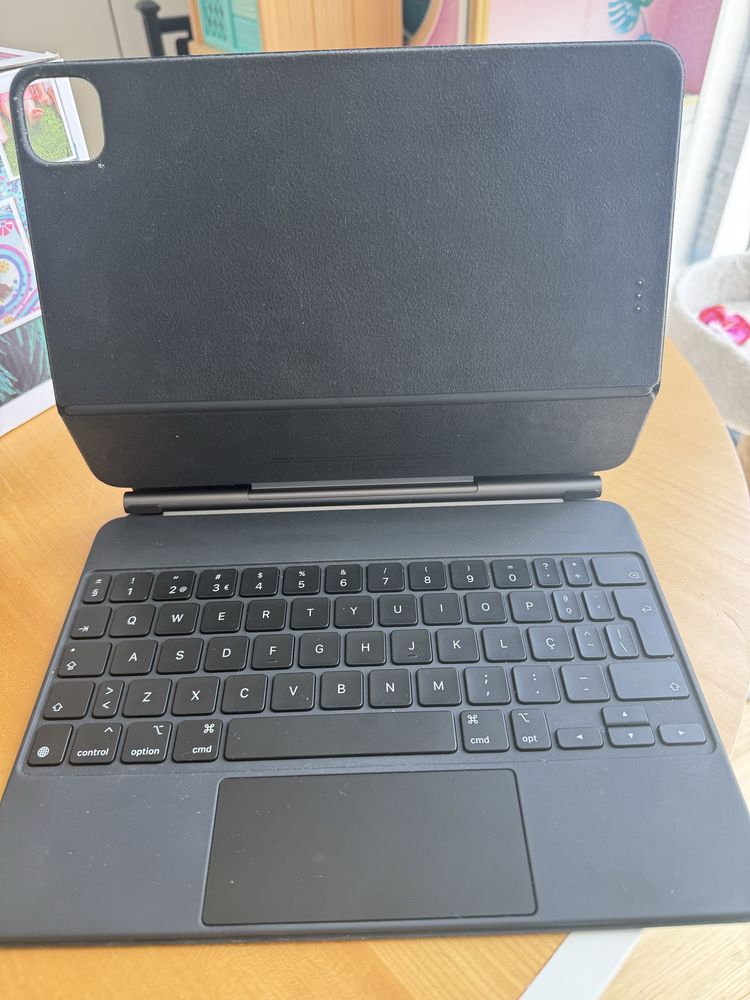 Apple magic keyboard ipad pro 11