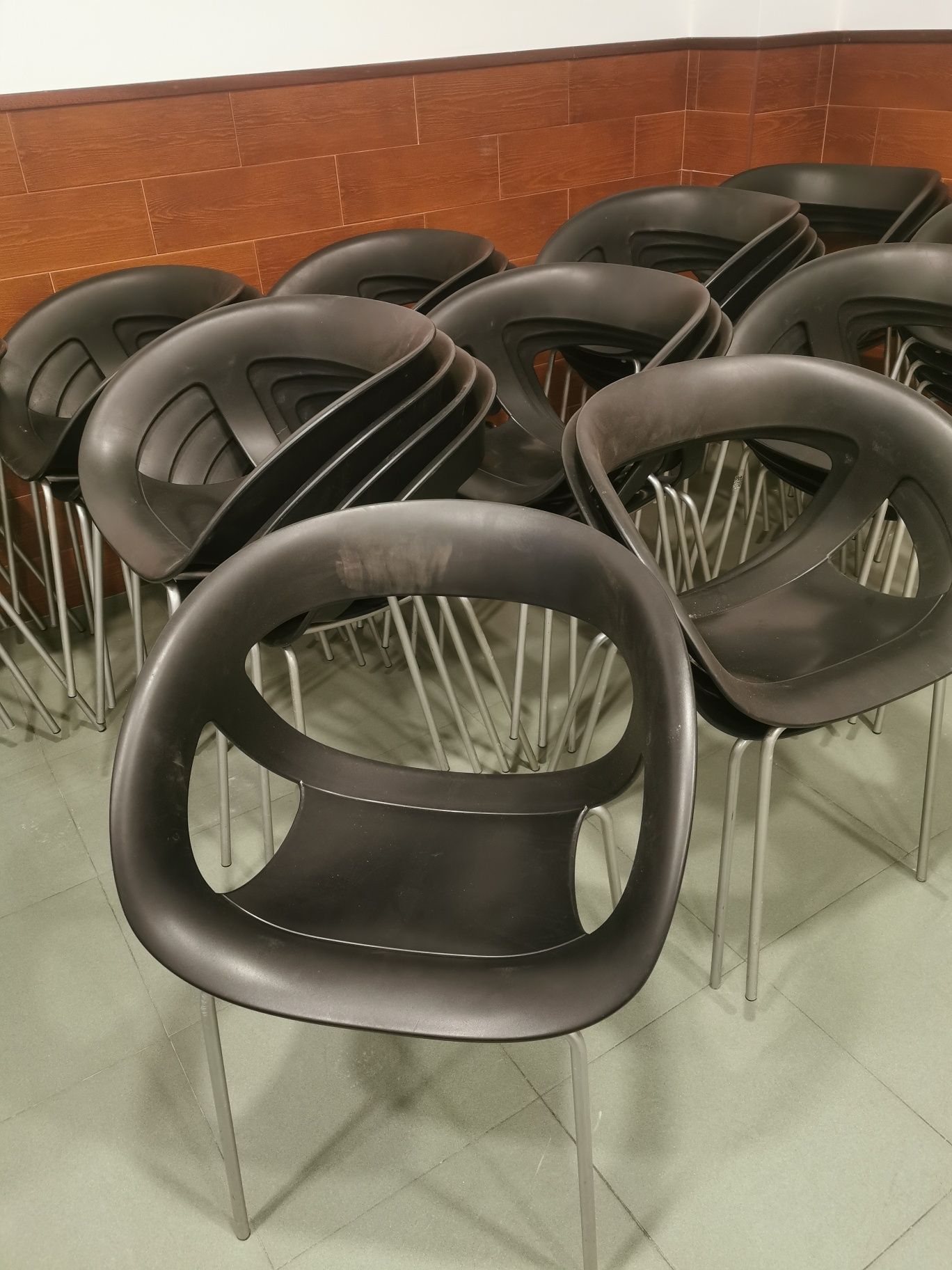 Mesas e cadeiras pastelaria restaurante