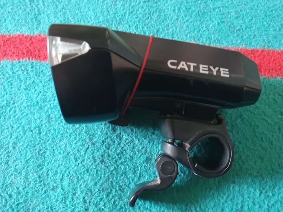 Велосипедный фонарь Cat Eye HL-EL 300 Opticube