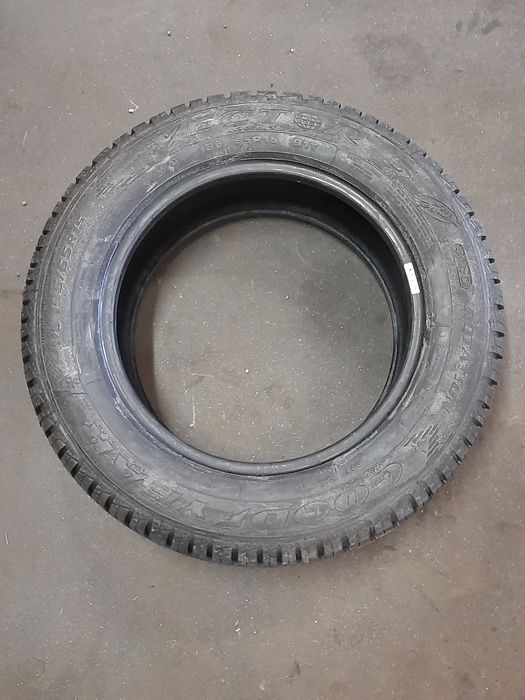 Opona 195/65R15 91T Goodyear Vector 5