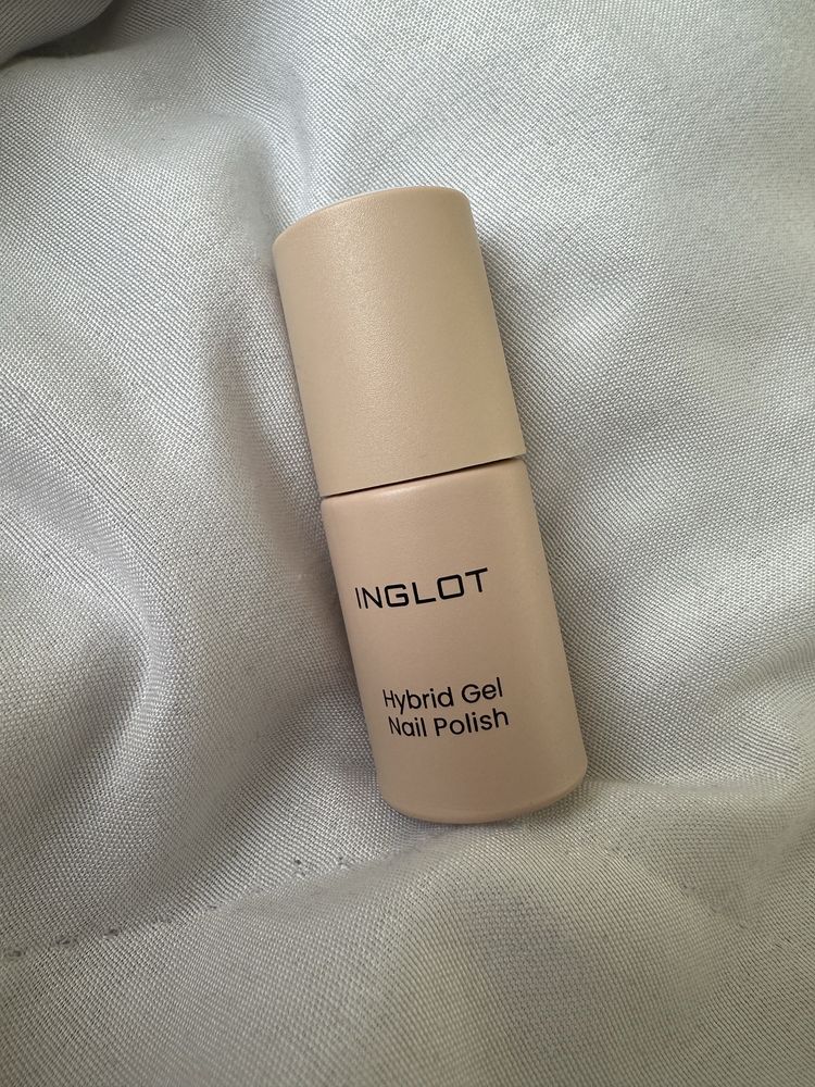 Nowy lakier hybrydowy inglot transparent white
