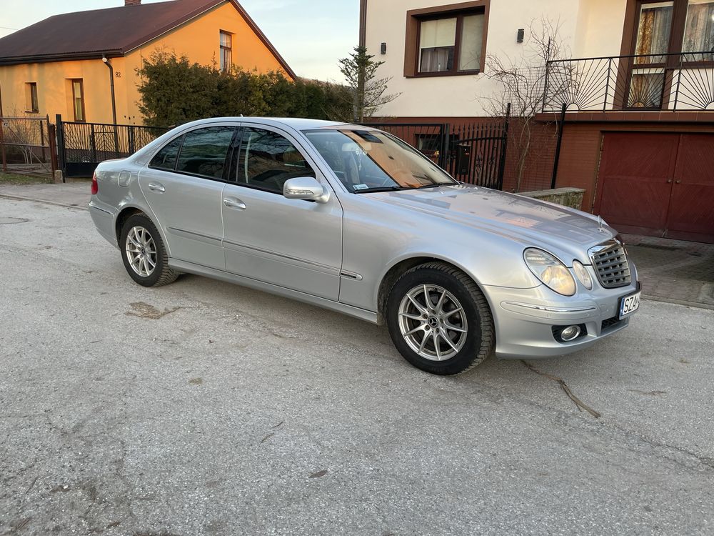 Mercedes-Benz W211 E 1,8 Kompresor Elegance lift E200