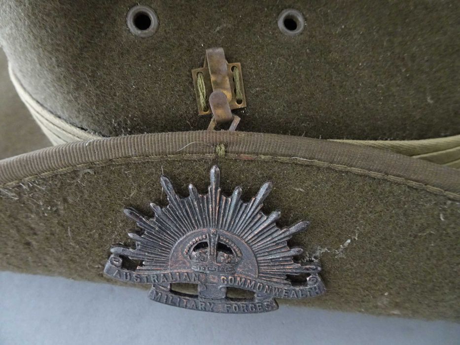 Chapéu Militar Exército Australiano Segunda Guerra Mundial Distintivo