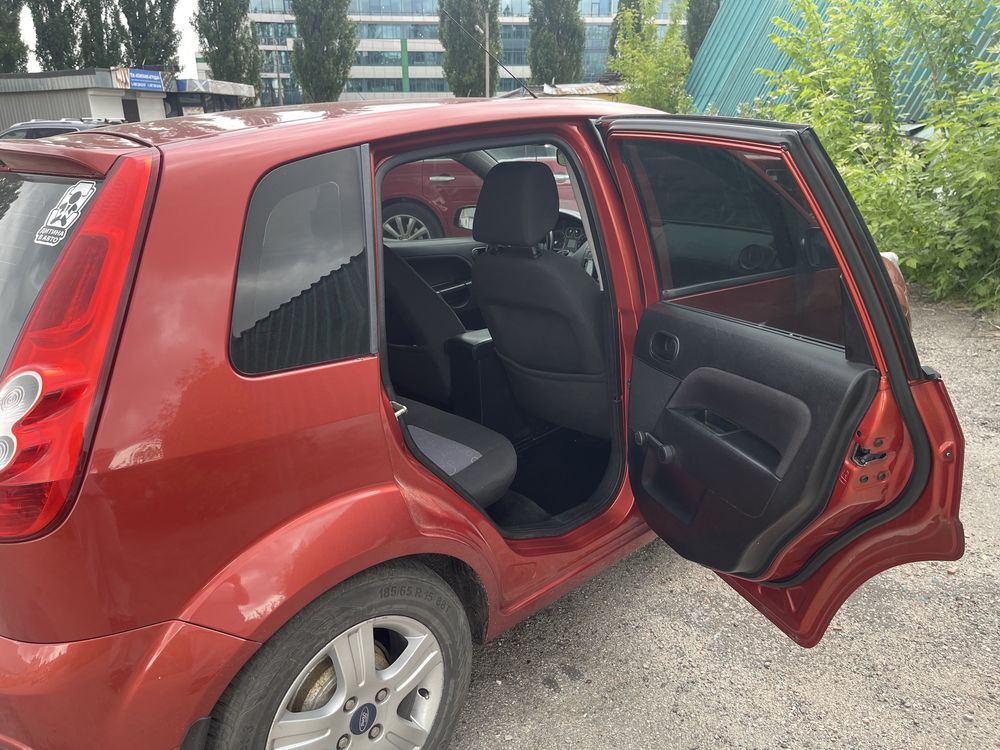 Ford fiesta 2007 рік