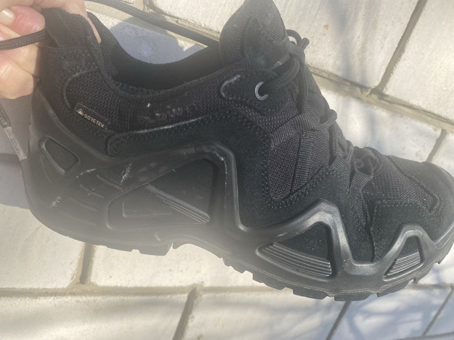 Чоловіче взуття 43 розміру