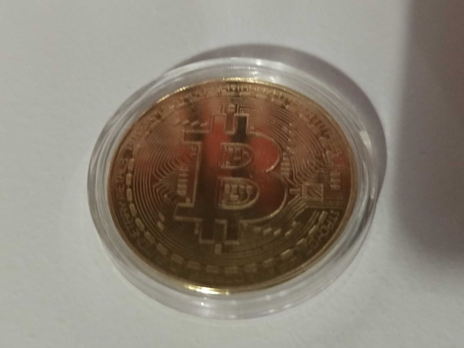 Moeda Bitcoin e Moeda Senhora Sexy
