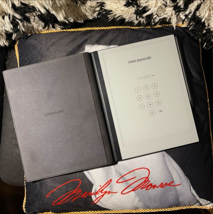 reMarkable 2 +klawiatura notatnik elektroniczny czytnik ebook epub pdf