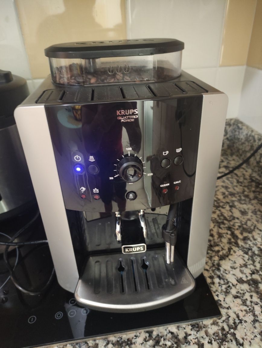 Máquina de café Krups