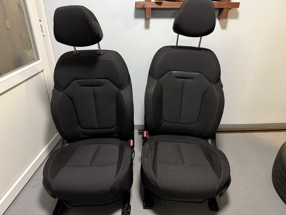 Продам передні сидіння Рено Каджар