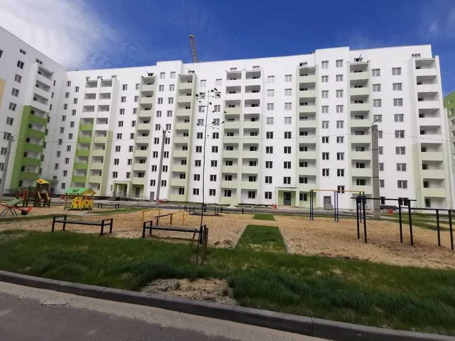 Продам свою 2-комнатную квартиру в ЖК "Мира-3", дом 16