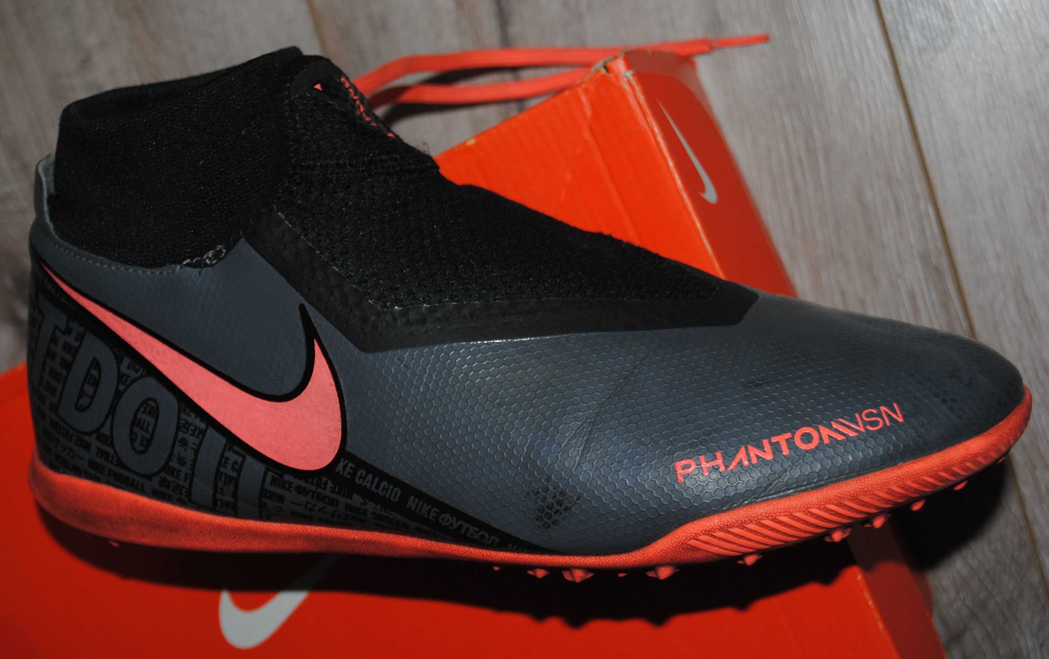 Бутси футбольні Nike Phantom VSN ACADEMY DF TF AO3269 майже нові 42,5