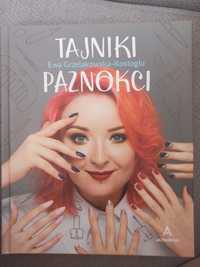 Tajniki paznokci Red Lipstick Monster