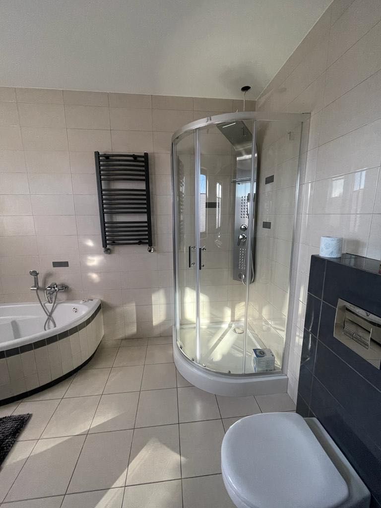 Wynajmę dom z garażem 200m2 w Jastrzębi