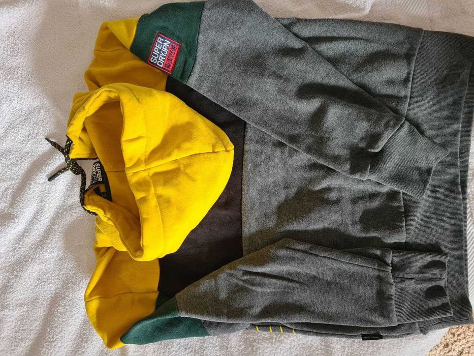 Продам толстовку Супер Драйв